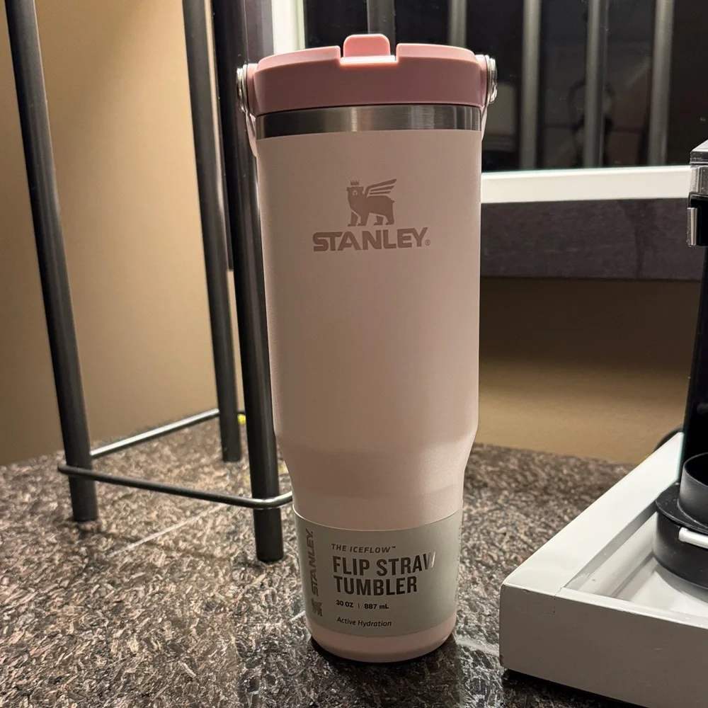 Stanley The IceFlow Flip Straw Tumbler - 30oz Rose Quartz color - Picture 9 of 9